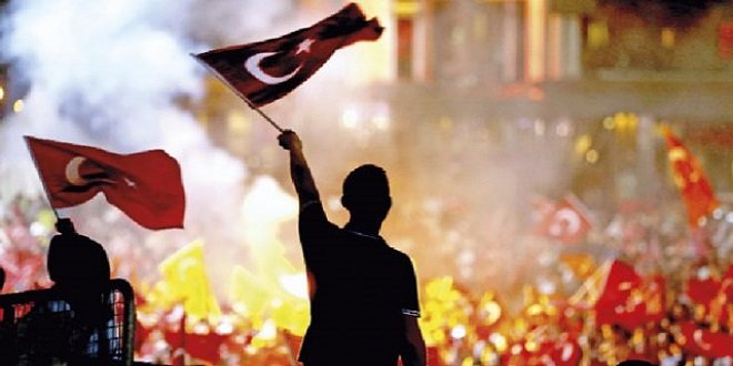 Türkiye'nin Darbeler Tarihi ve 15 Temmuz Milli İrade Zaferi Şiir Örneği
